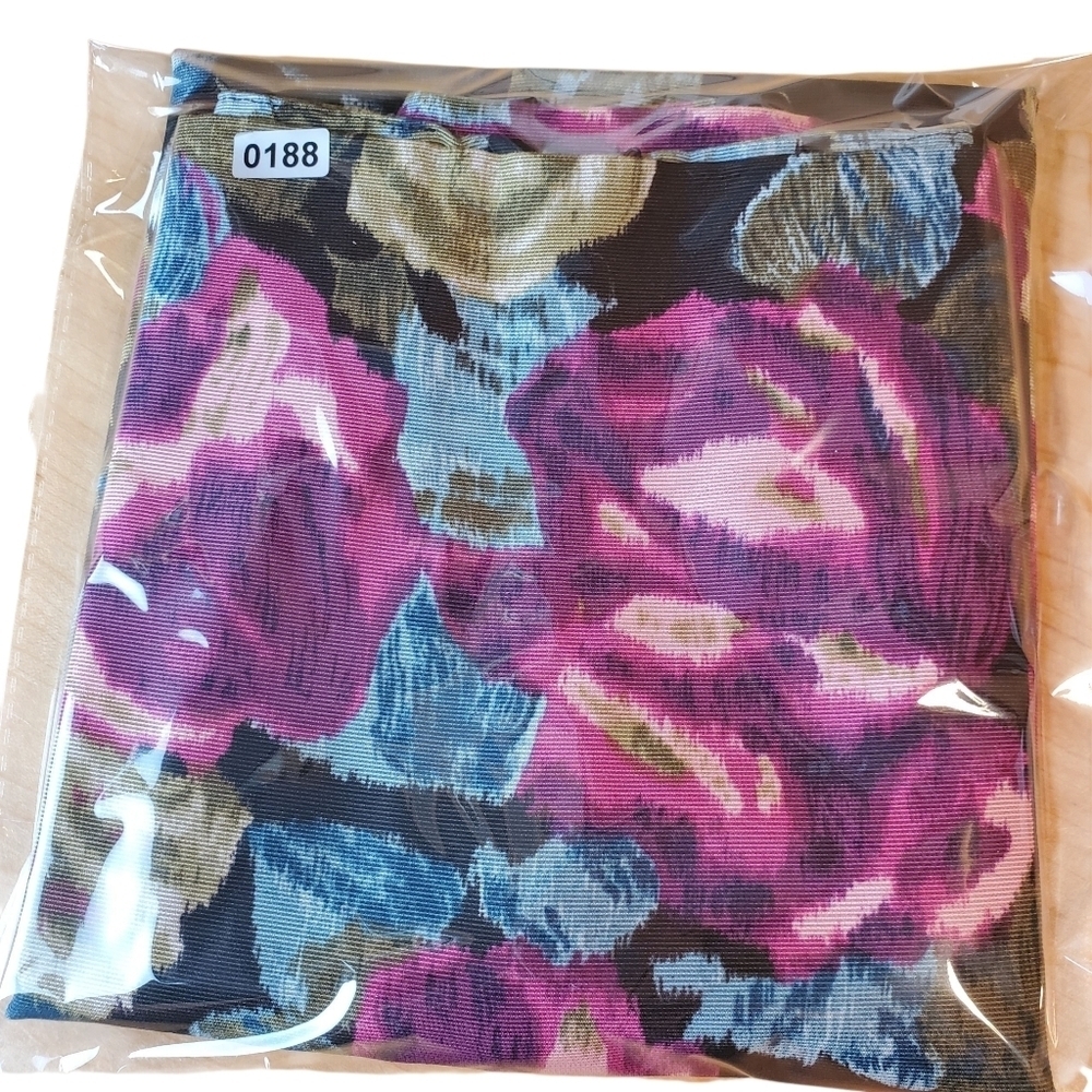Talbots Floral Pencil Skirt - Black, Pink, Green. Cotton/Silk Blend. 12P. #0188 - Picture 9 of 9